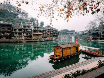 TRƯƠNG GIA GIỚI - PHƯỢNG HOÀNG CỔ TRẤN – MIÊU TRẠI MẶC NHUNG - THIÊN MÔN SƠN