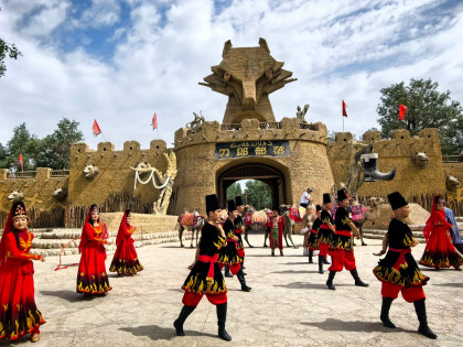 [TOUR NOSHOPPING] NAM TÂN CƯƠNG: KASHGAR - TASHKURGHAN - KASHGAR - RỪNG HỒ DƯƠNG - AKESU - URUMQI