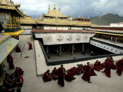 [TOUR NO SHOPPING] TÂY TẠNG: CUNG ĐIỆN POTALA - ĐẠI CHIÊU TỰ - HỒ YAMDROK - BẠCH THÁP TỰ - SÔNG BĂNG VĨNH CỬU - ĐẠI TU VIỆN TASHILHUNPO