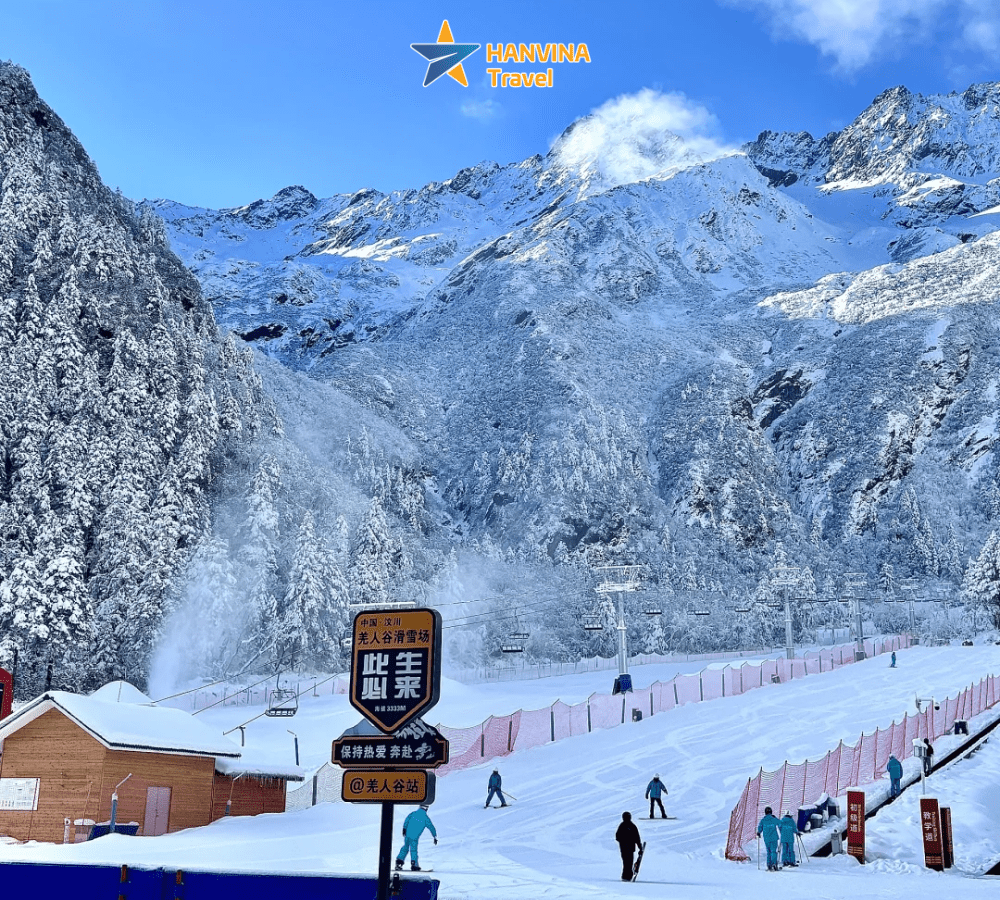 [TOUR NO SHOPPING] THÀNH ĐÔ - CỬU TRẠI CÂU - GIA CÔ SƠN (TRƯỢT TUYẾT) |  BAY CHENGDU AIRLINES(EU)