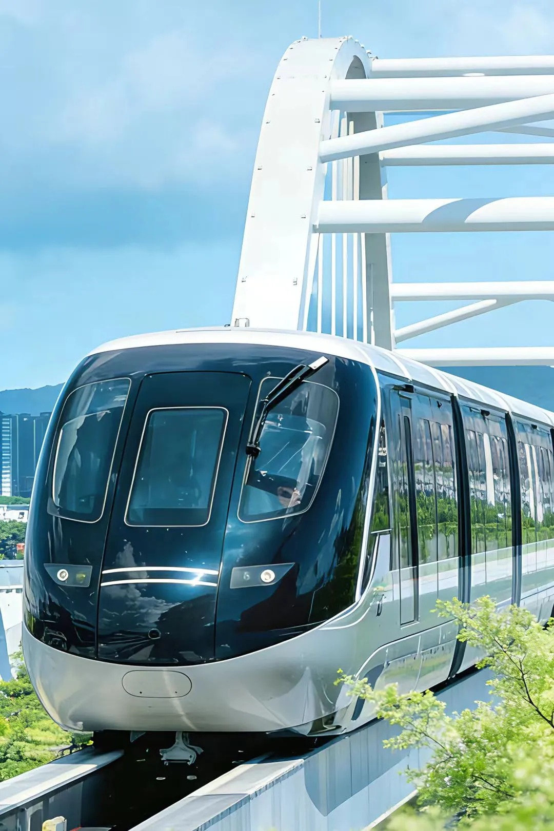 Tàu điện BYD Yunba có gì đặc biệt?