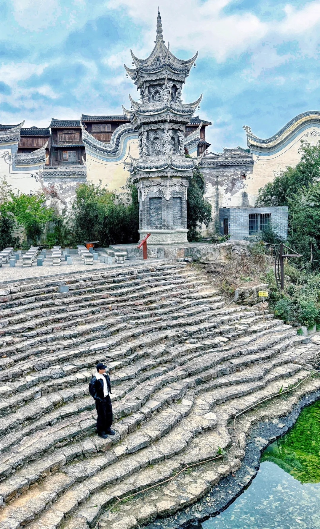 Hạ Tư Cổ Trấn – Vẻ đẹp cổ kính ven nước miền Nam Trung Quốc