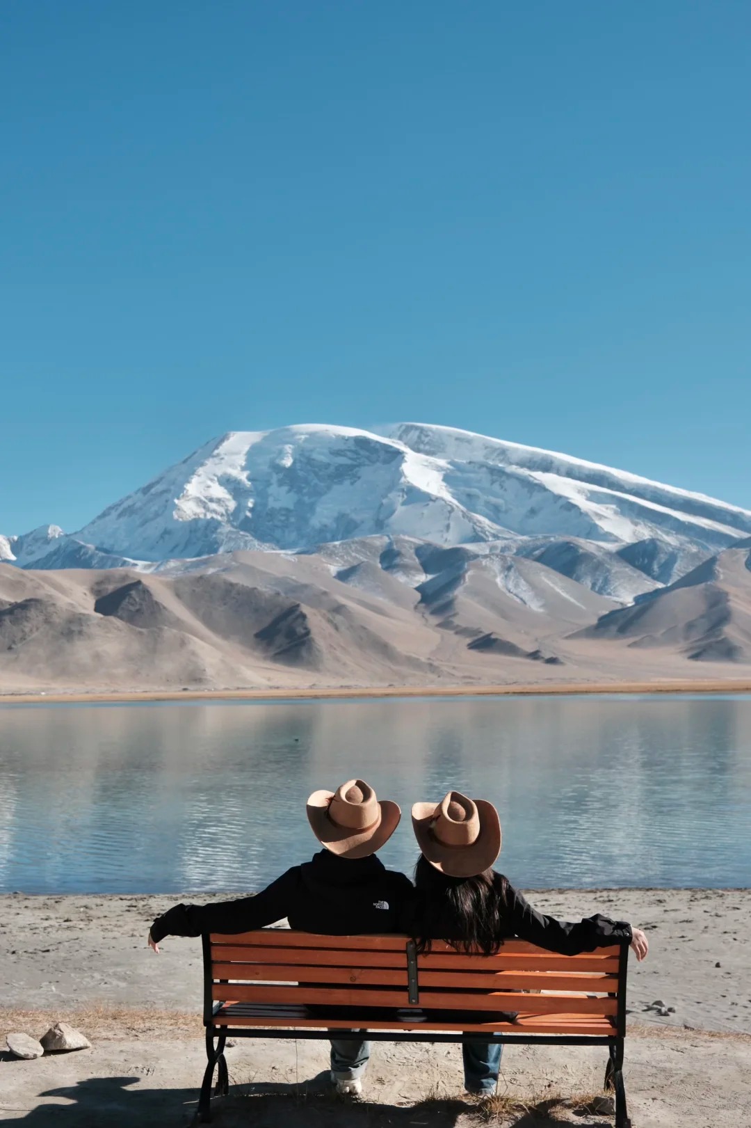 Karakul – Hồ trên mây giữa cao nguyên Tây Tạng huyền thoại
