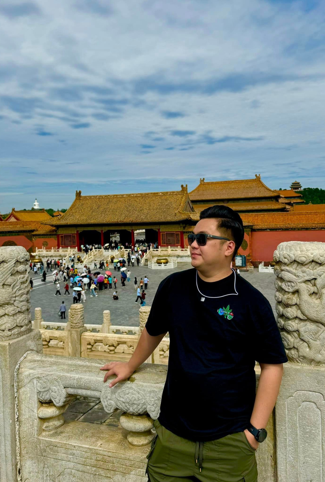 Giám đốc HanVina travel Check-in tại Cố Cung với khung cảnh hoàng cung nguy nga và lộng lẫy.