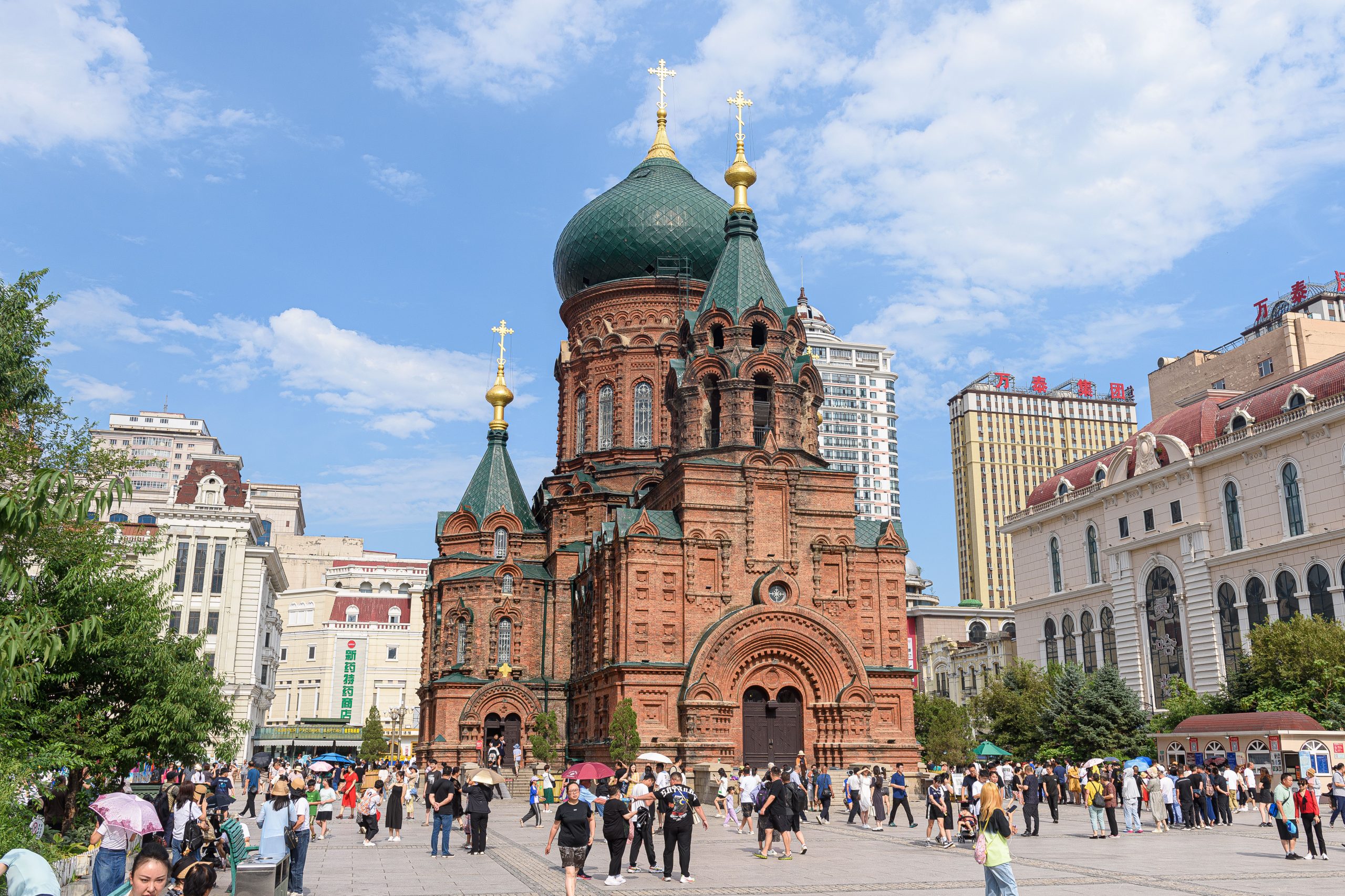 Nh&agrave; thờ Saint Sophia Harbin với m&aacute;i v&ograve;m xanh Byzantine