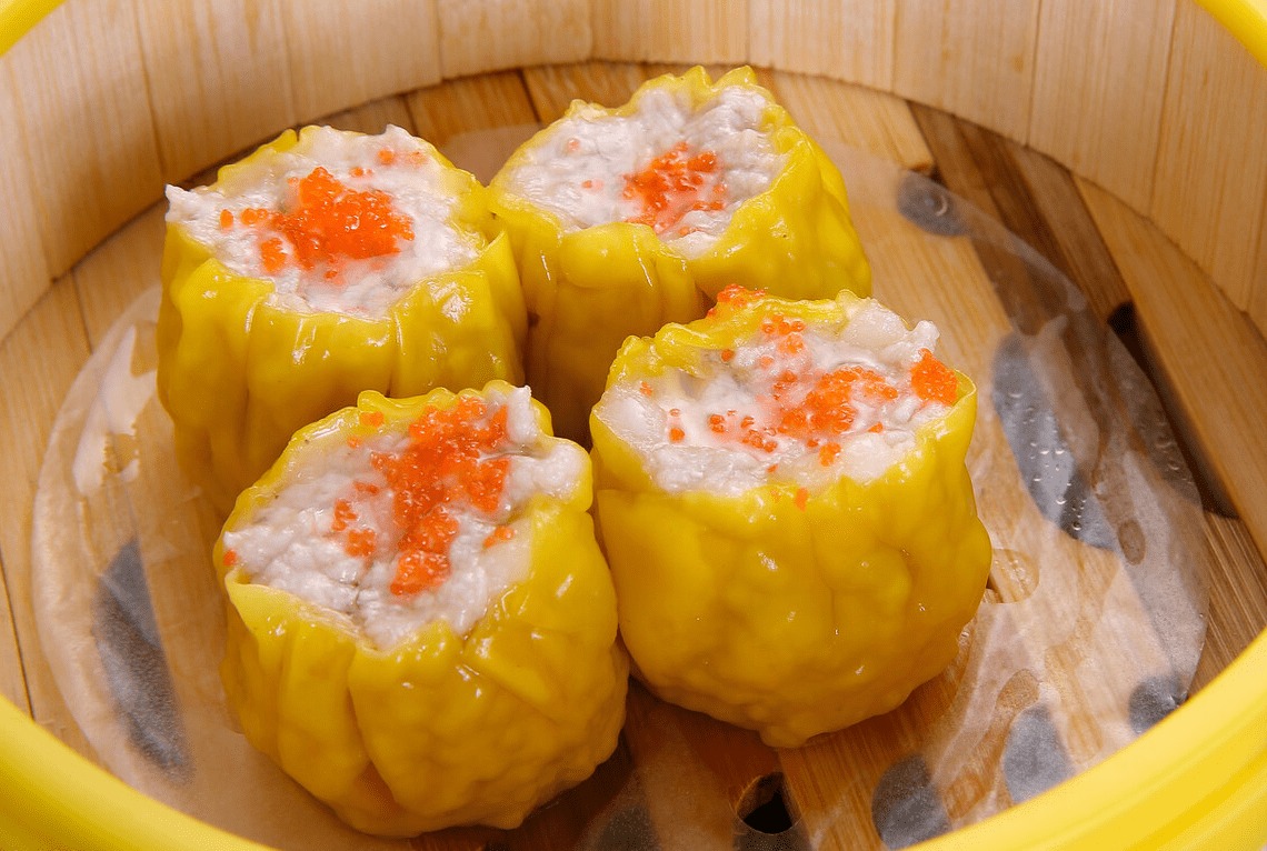 H&aacute; cảo t&ocirc;m trong suất dimsum Quảng Đ&ocirc;ng.