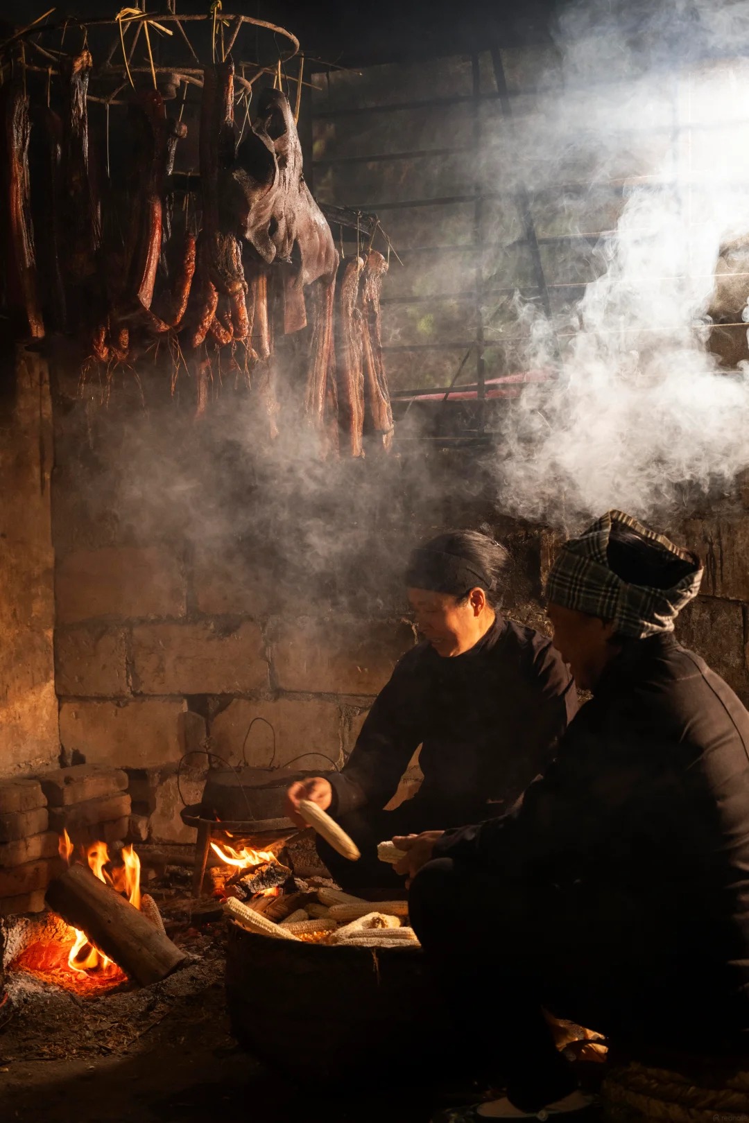 Thịt gác bếp của dân tộc choang tại Quế Lâm.