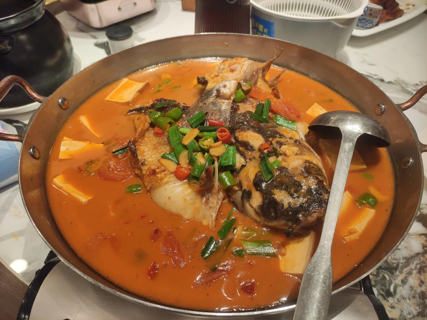 Măng chua nấu cá kiểu Quế Lâm.