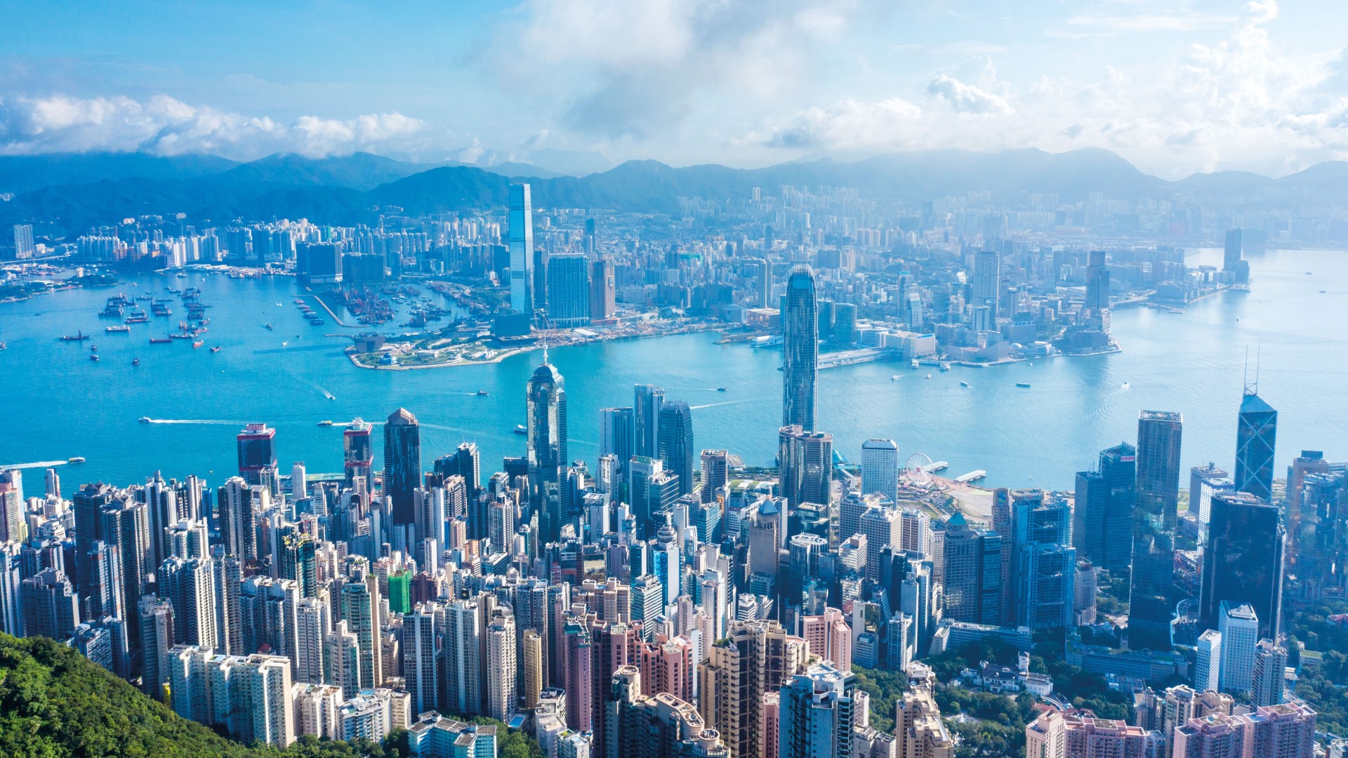 Toàn cảnh Hong Kong chụp từ trên cao vào buổi sáng