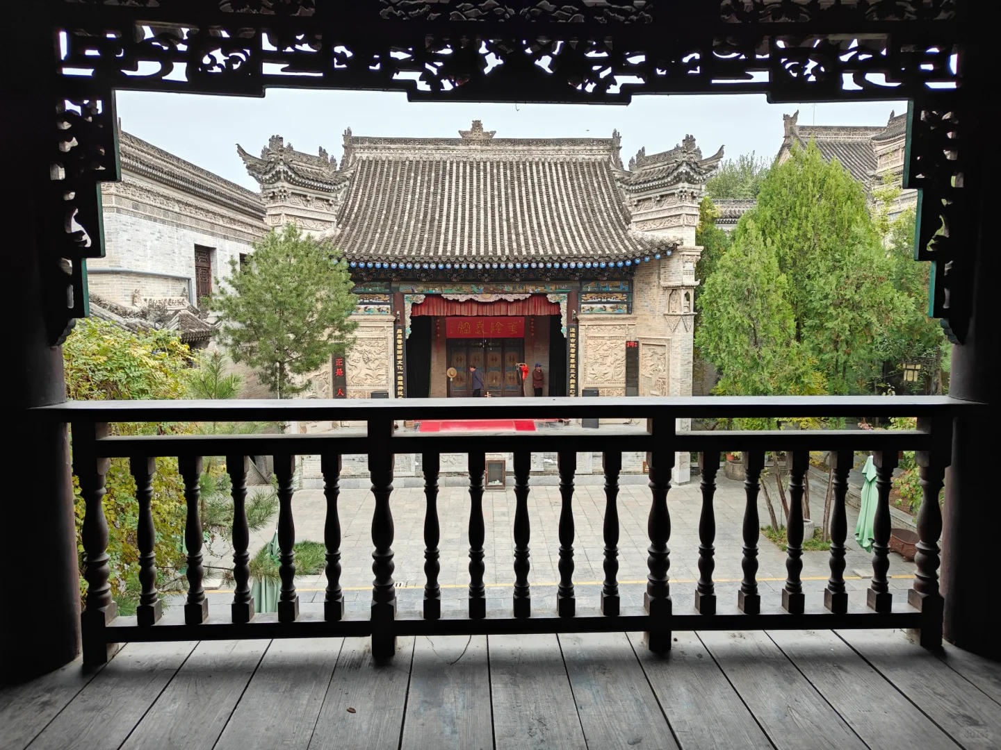 Nh&agrave; gỗ cổ k&iacute;nh trong khu&ocirc;n vi&ecirc;n bảo t&agrave;ng Guanzhong 