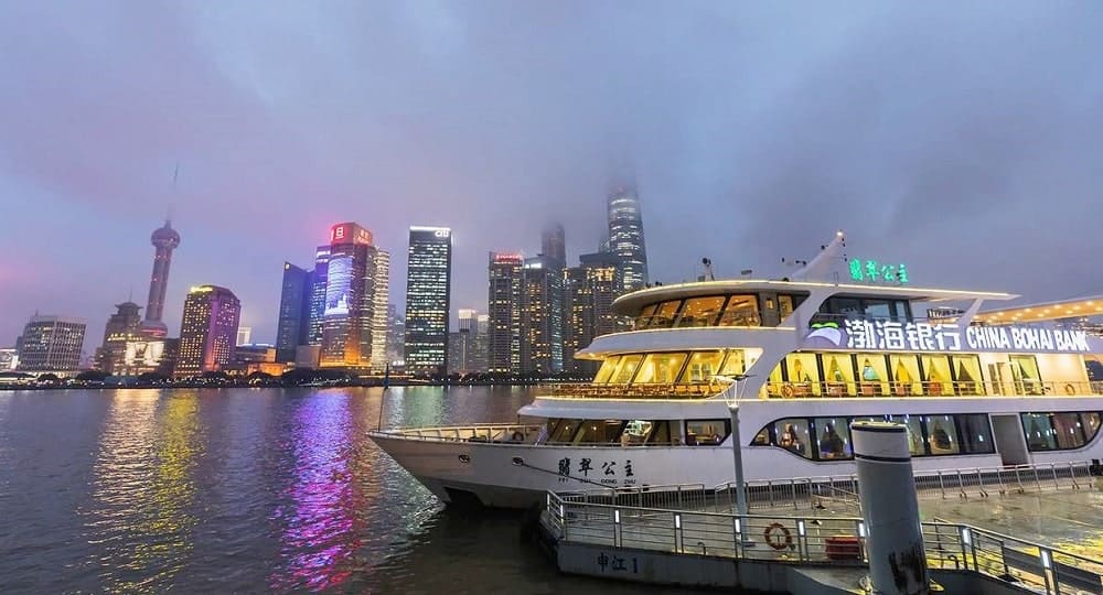 Trải Nghiệm Du Thuyền Sông Hoàng Phố – Hành Trình Khám Phá Thành Phố Từ Một  Góc Nhìn Khác