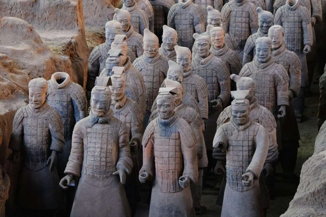 Khám phá Lăng Mộ Tần Thủy Hoàng, công trình vĩ đại với đội quân đất nung Binh Mã Dũng huyền thoại.