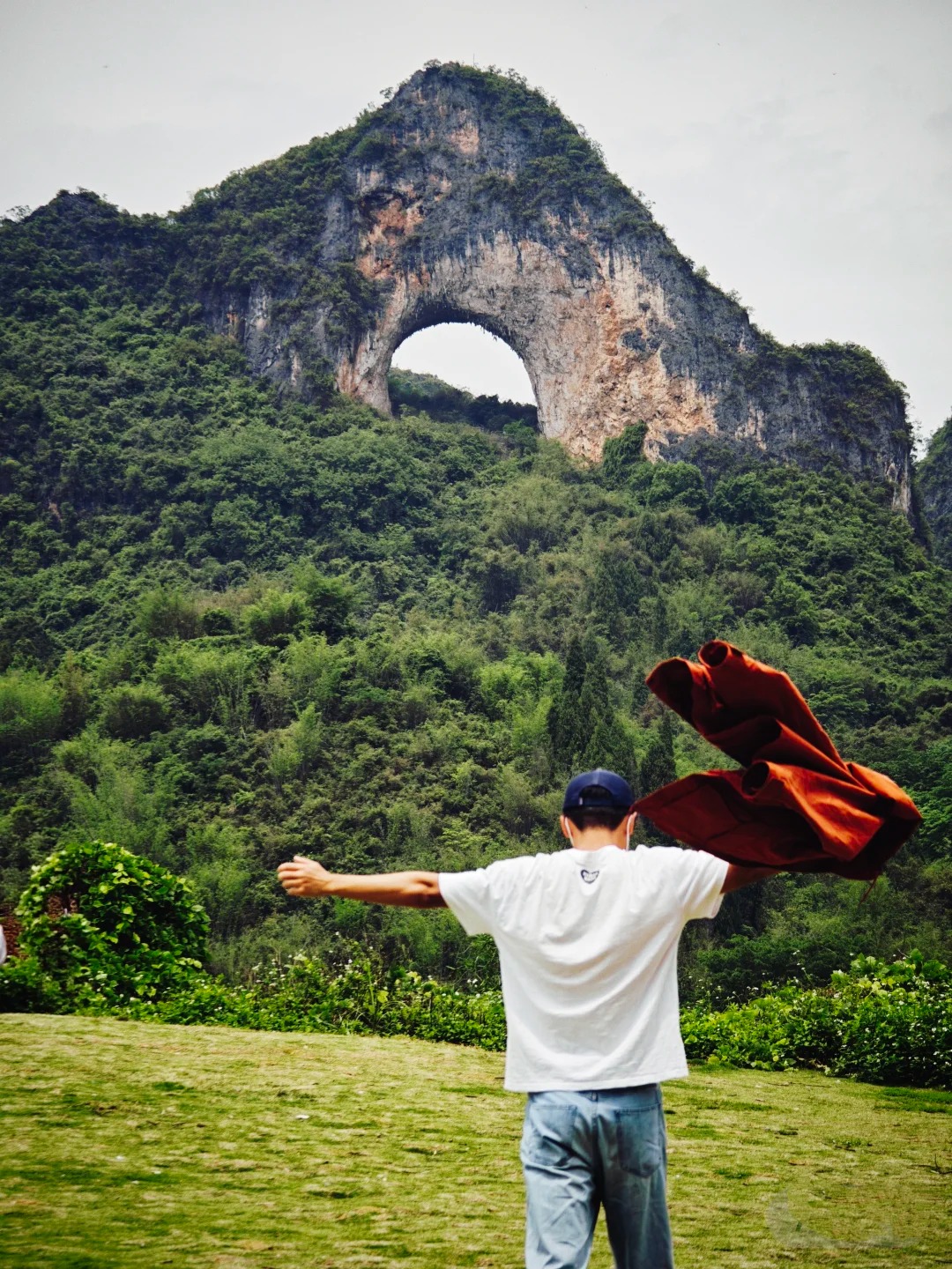 Núi Mặt Trăng – Biểu tượng thiên nhiên Dương Sóc