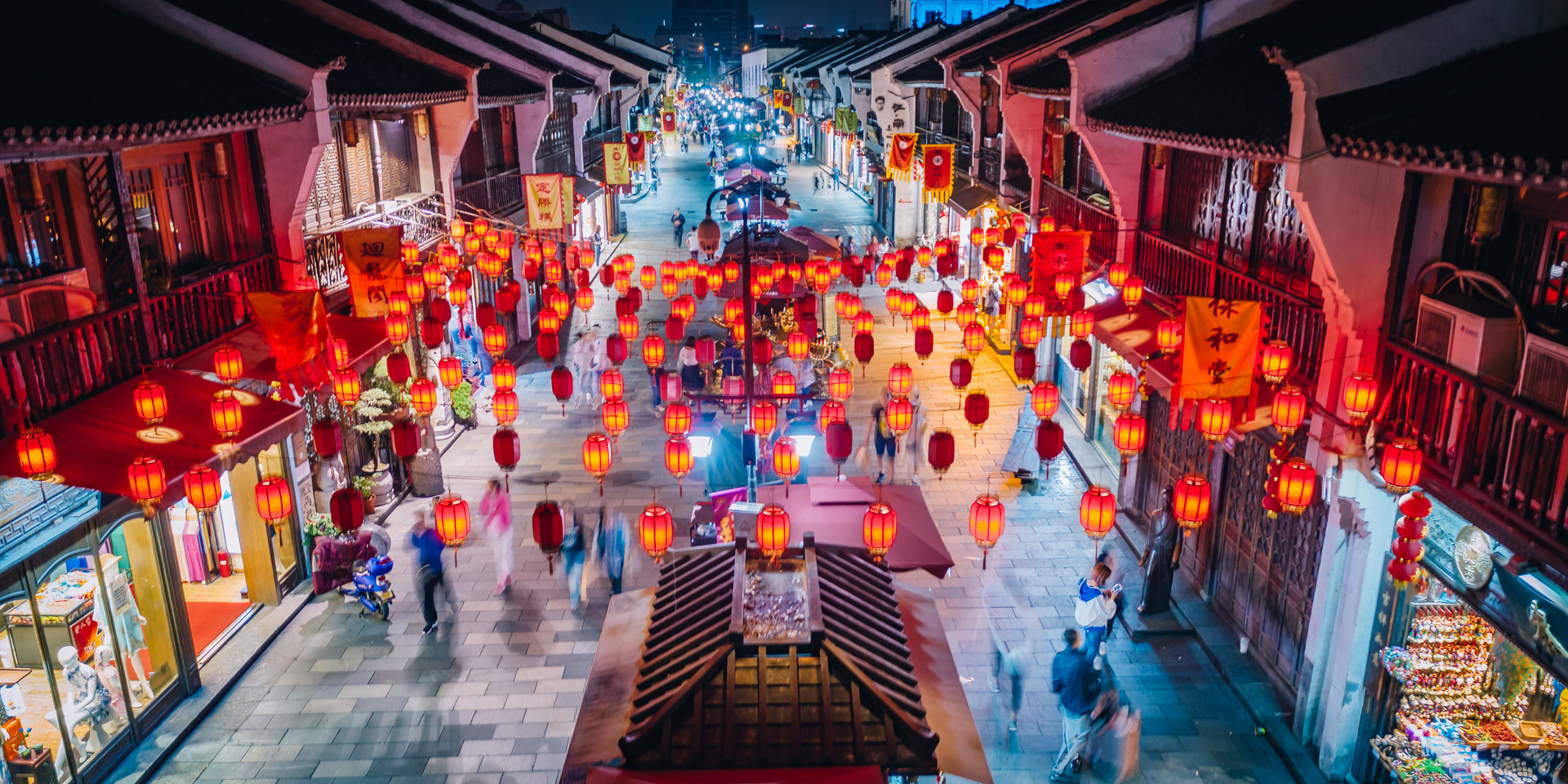 Khung cảnh th&agrave;nh phố cổ H&agrave;ng Ch&acirc;u