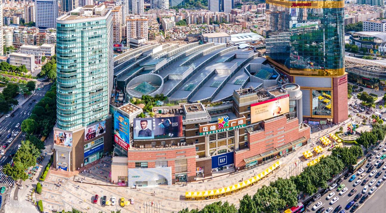 To&agrave;n cảnh Zhengjia Plaza nh&igrave;n từ b&ecirc;n ngo&agrave;i.