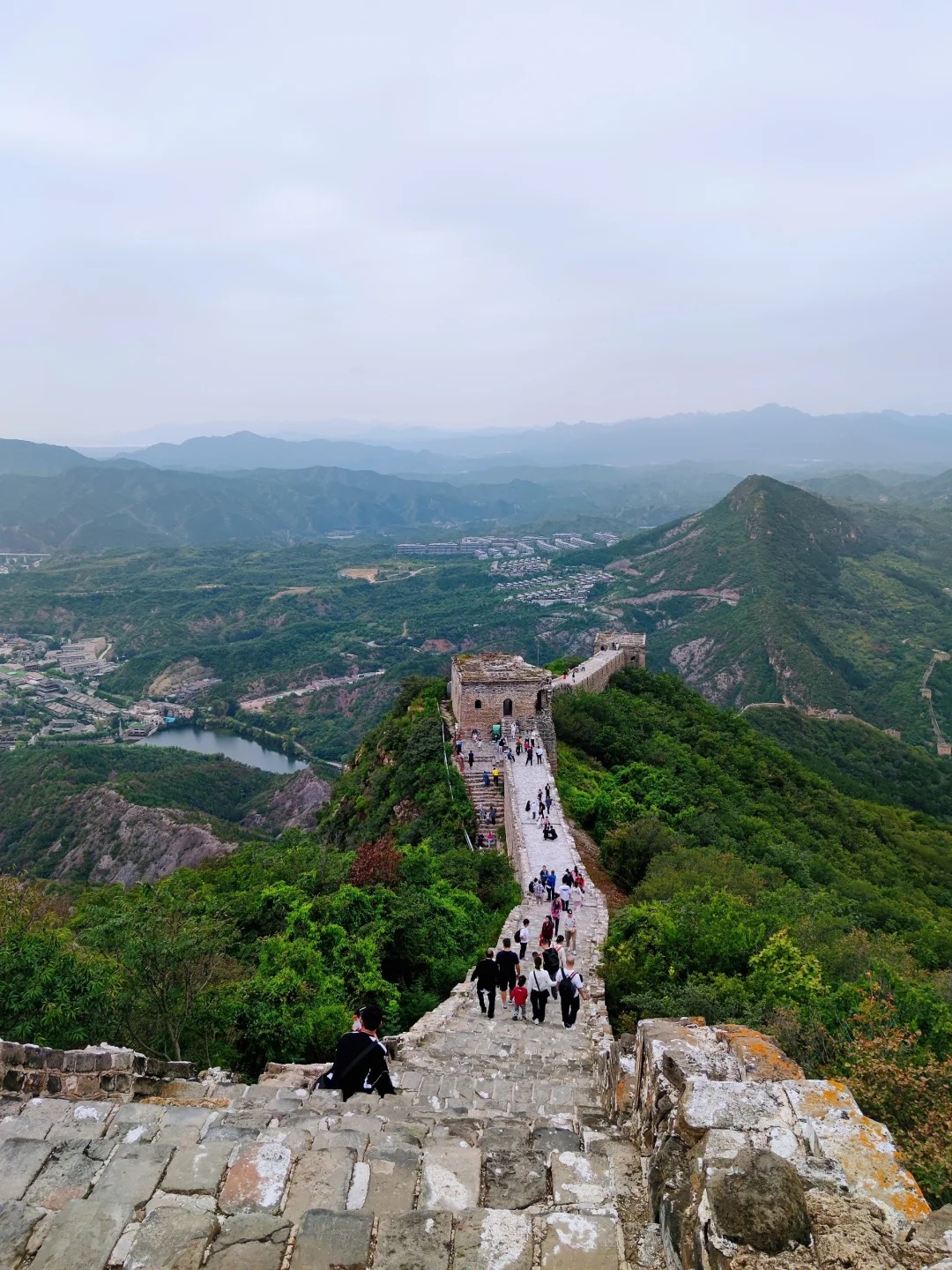 Cổ Bắc Thủy Trấn v&agrave; Vạn L&yacute; Trường Th&agrave;nh từ tr&ecirc;n cao.