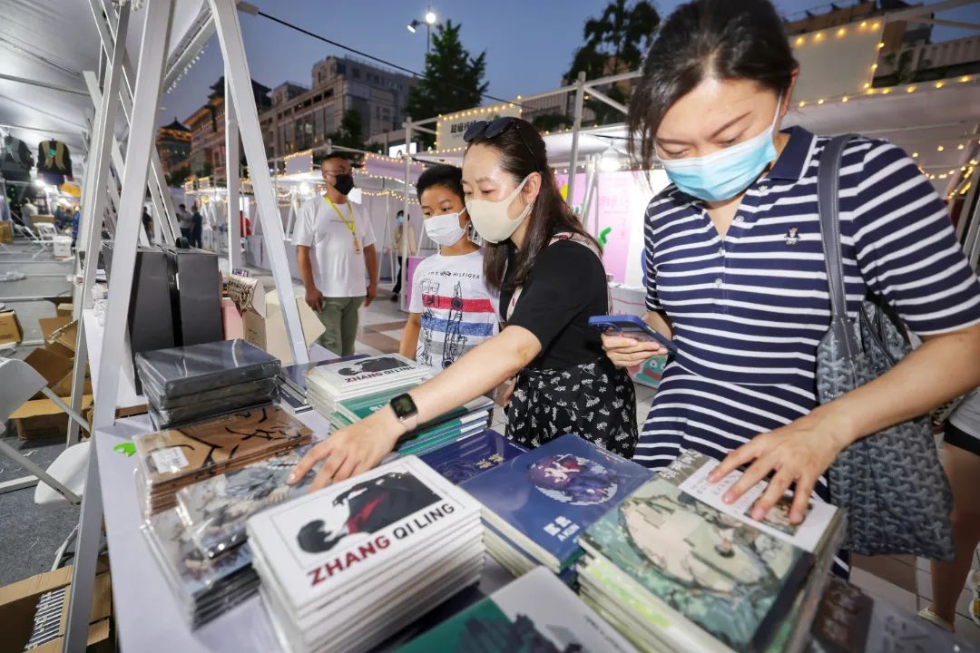 Tận hưởng không gian cổ kính tại Vương Phủ Tỉnh, địa điểm check-in không thể bỏ lỡ.